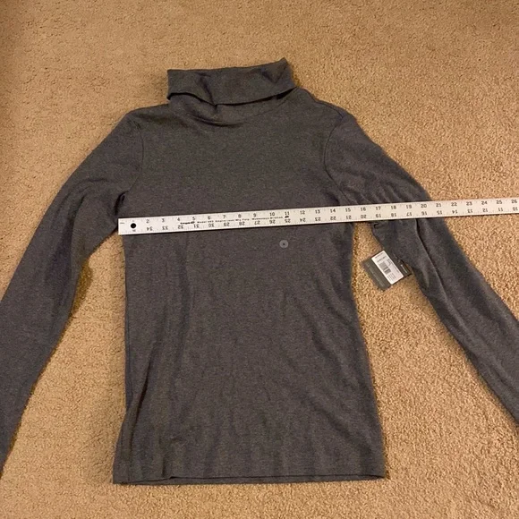 Eddie Bauer Turtleneck - Picture 4 of 8